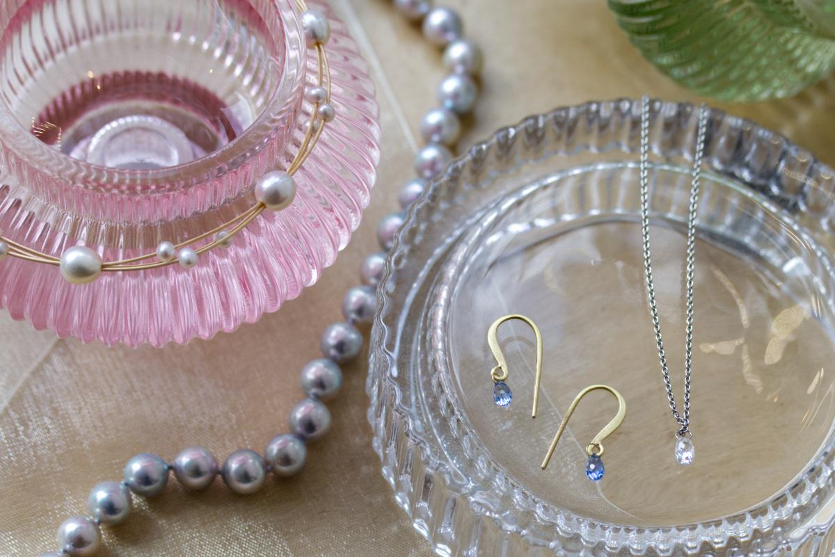Choosing Wedding Jewellery Gifts - our Top Tips and Selection