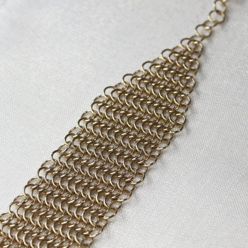 adjustable chainmail bracelet in gilded bronze