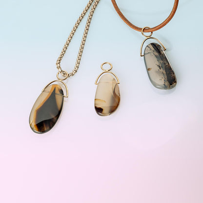 Montana Agate Pendant in 18ct Yellow Gold image 0