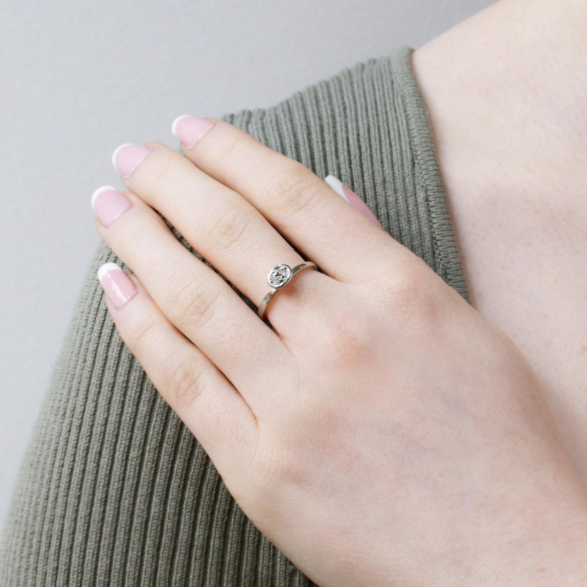 Oval Diamond Ring in Platinum image 1