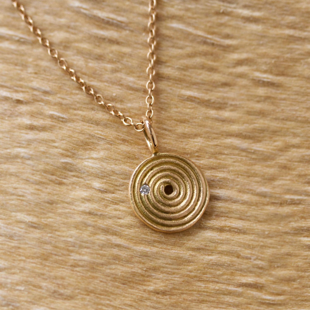 Classic Spiral Pendant in Fairmined Gold image 2