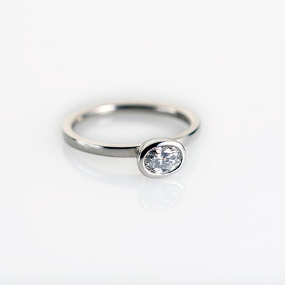 Oval Diamond Ring in Platinum image 0