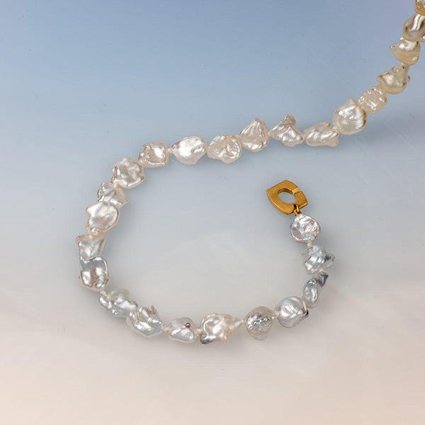 South-Sea-Keshi-Pearl-Necklace showing gold clasp